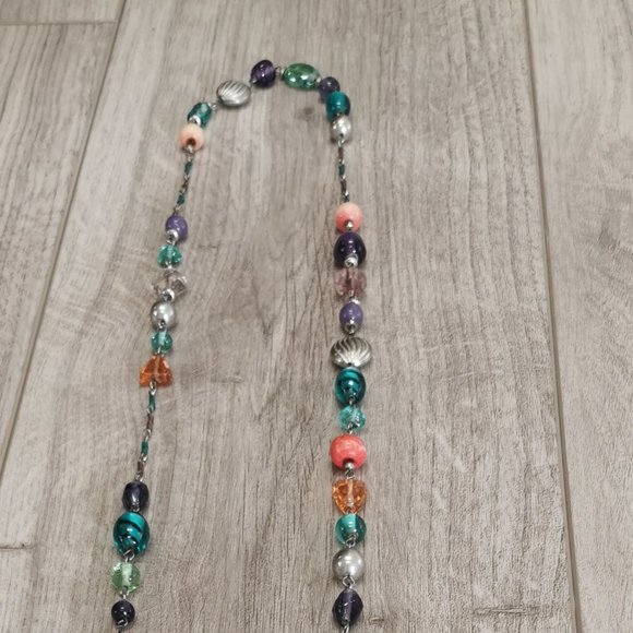 Long, beaded necklace - Picture 1 of 3